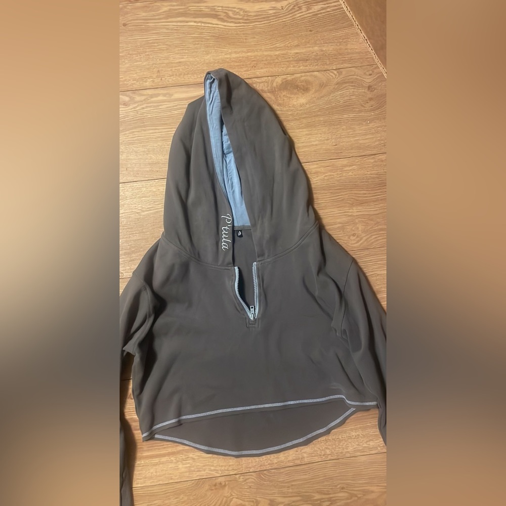 Ptula Ava cropped hoodie